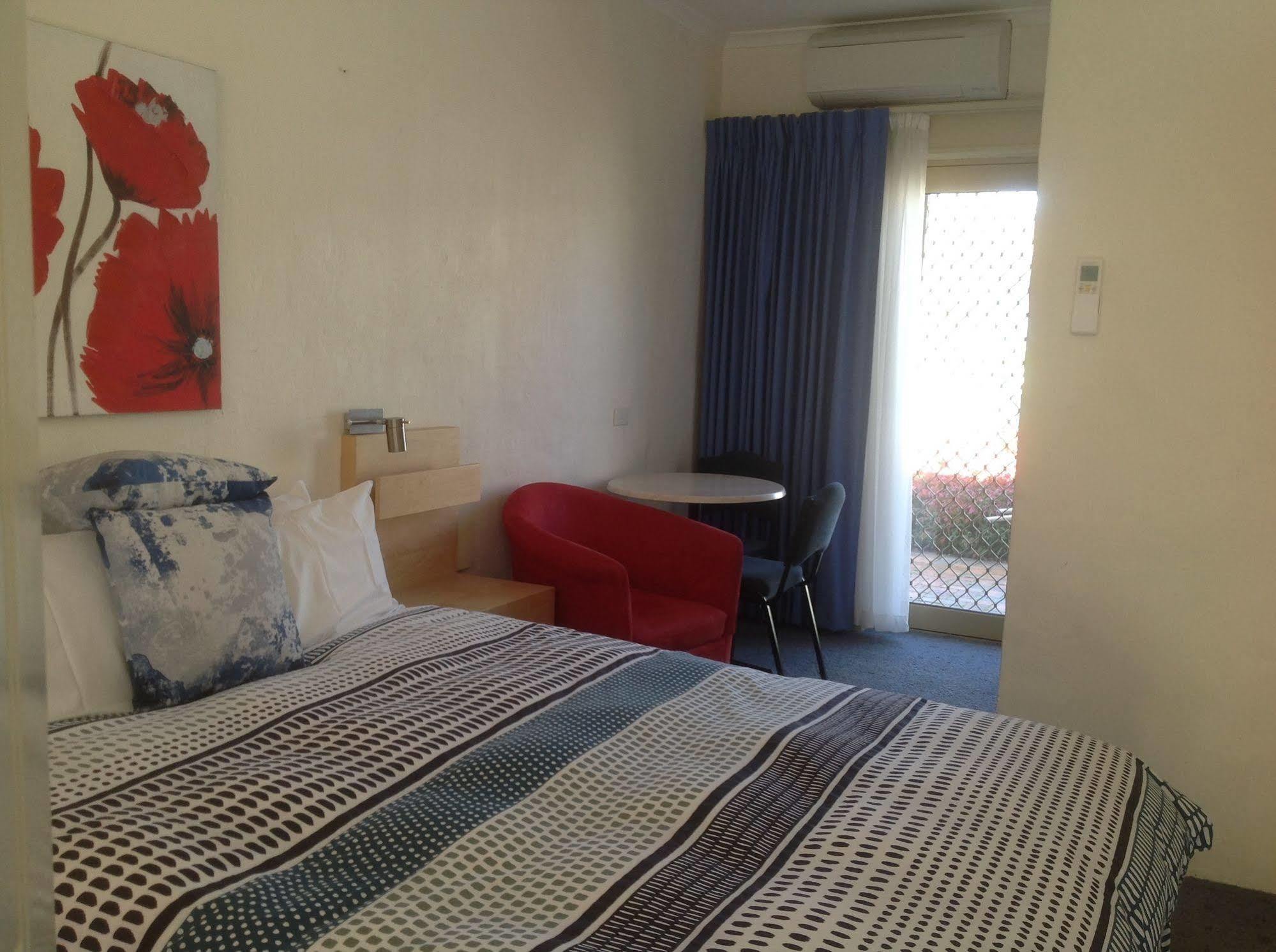 Bogong Moth Motel Маунт-Бьюти Экстерьер фото